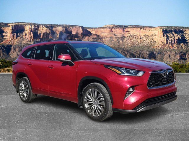 2022 Toyota Highlander Platinum