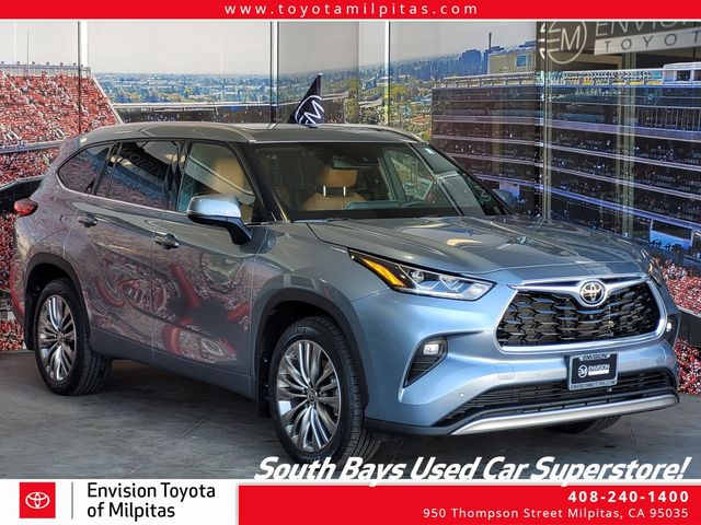 2022 Toyota Highlander Platinum