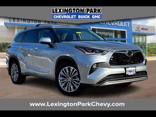 2022 Toyota Highlander Platinum