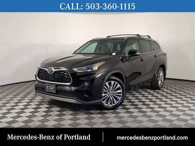 2022 Toyota Highlander Platinum