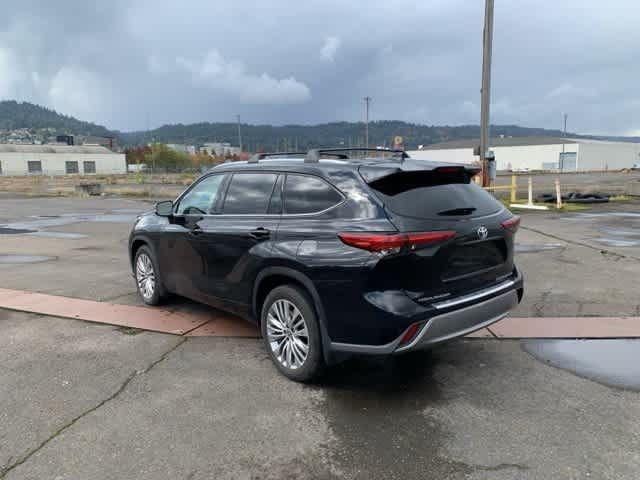 2022 Toyota Highlander Platinum