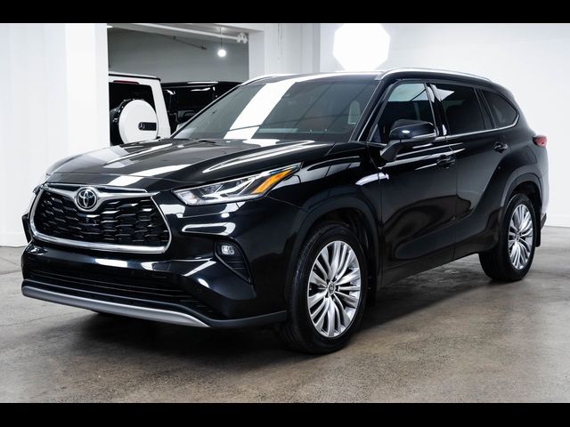 2022 Toyota Highlander Platinum