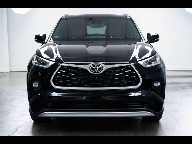 2022 Toyota Highlander Platinum