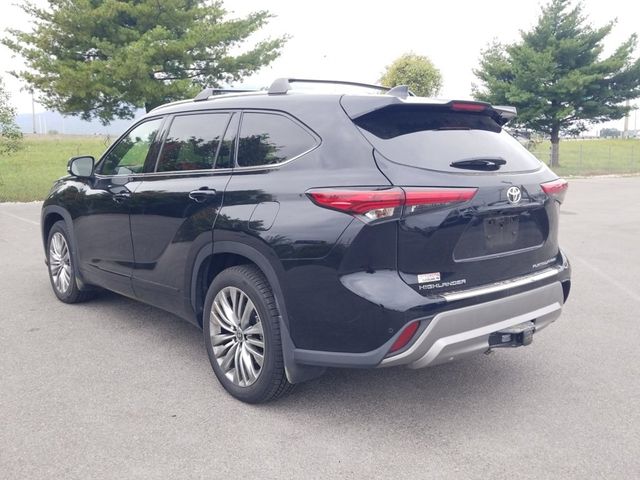 2022 Toyota Highlander Platinum