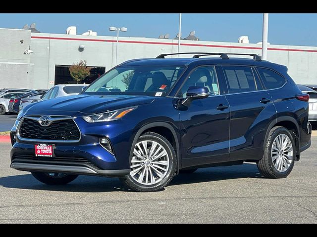 2022 Toyota Highlander Platinum