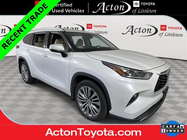 2022 Toyota Highlander Platinum