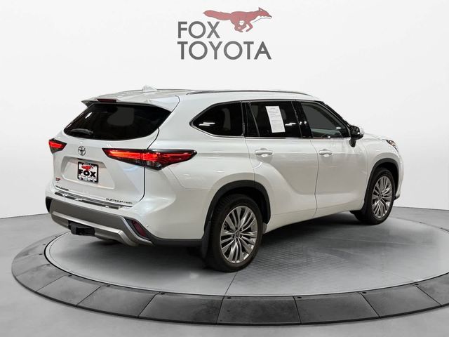 2022 Toyota Highlander Platinum