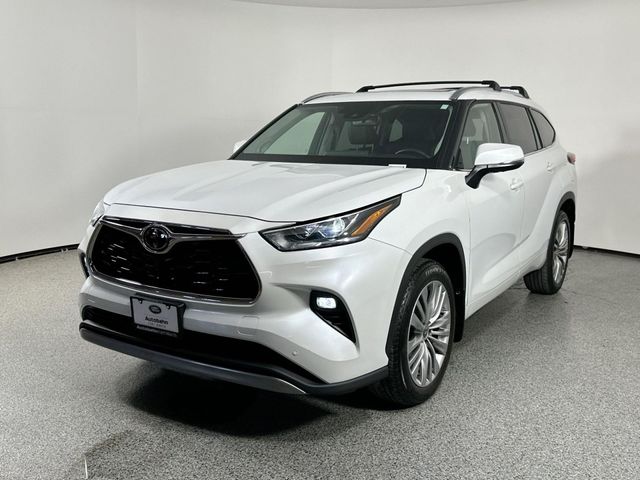 2022 Toyota Highlander Platinum