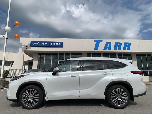 2022 Toyota Highlander Platinum