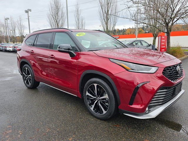 2022 Toyota Highlander XSE