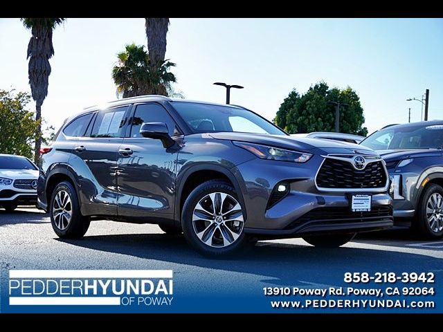 2022 Toyota Highlander XLE