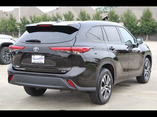 2022 Toyota Highlander XLE