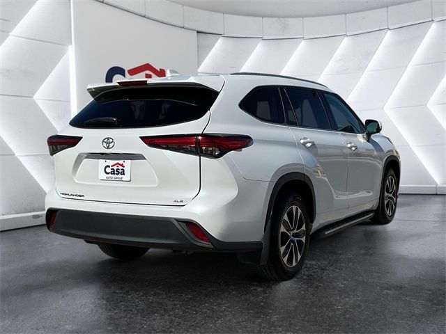 2022 Toyota Highlander XLE