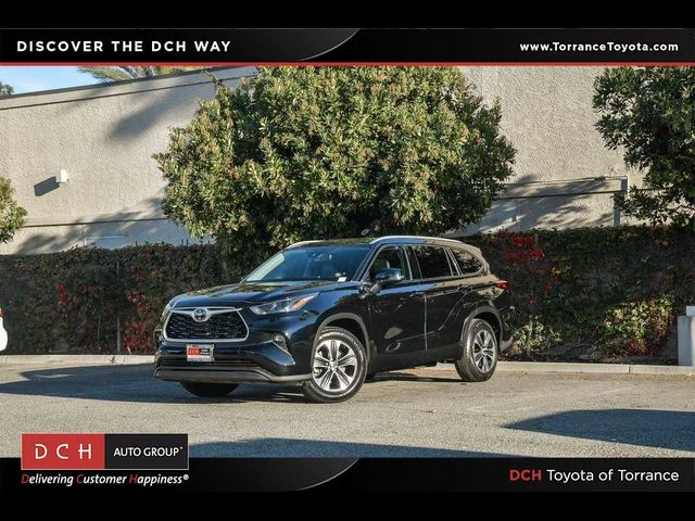 2022 Toyota Highlander XLE