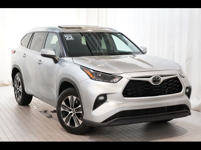 2022 Toyota Highlander XLE