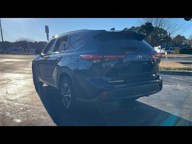 2022 Toyota Highlander XLE