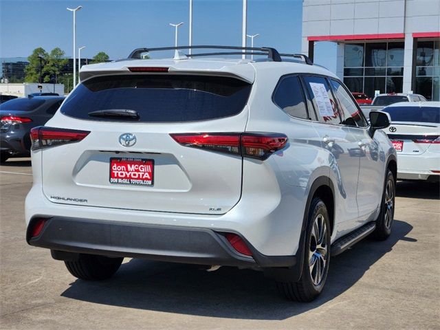 2022 Toyota Highlander XLE