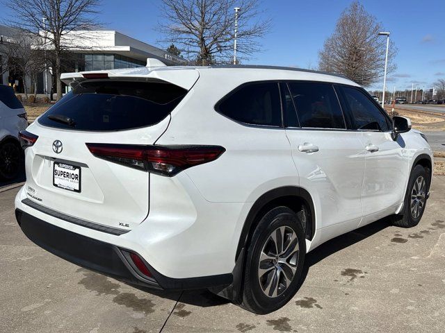 2022 Toyota Highlander XLE