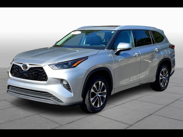 2022 Toyota Highlander XLE