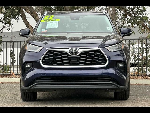 2022 Toyota Highlander XLE