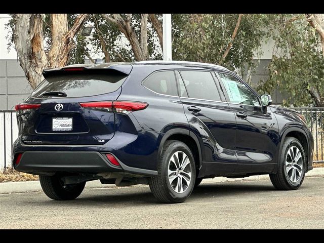 2022 Toyota Highlander XLE