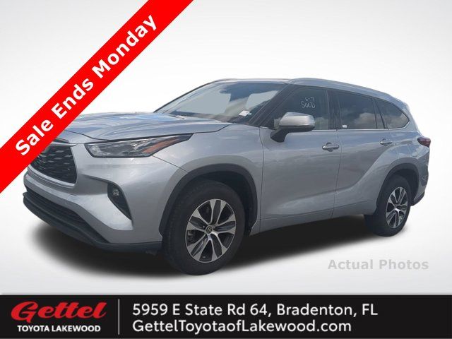 2022 Toyota Highlander XLE