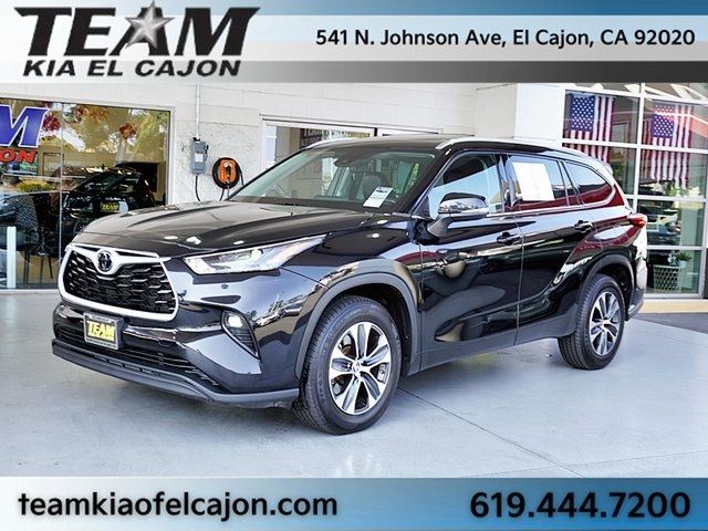 2022 Toyota Highlander XLE