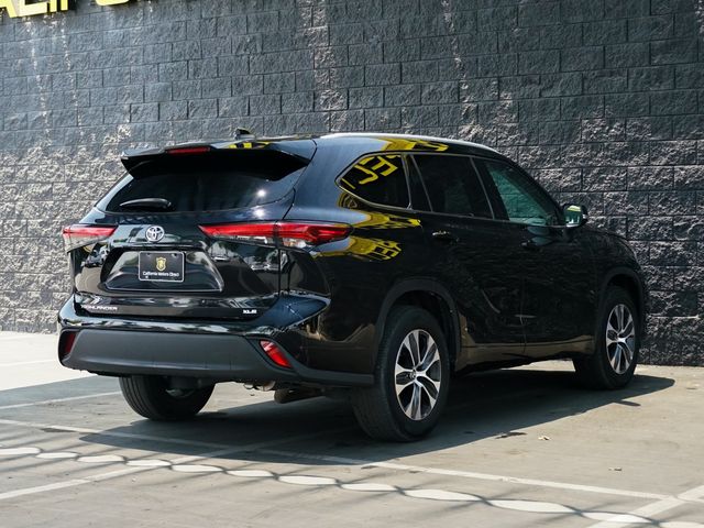 2022 Toyota Highlander XLE