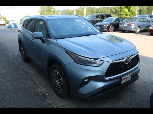 2022 Toyota Highlander XLE