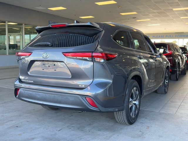 2022 Toyota Highlander XLE