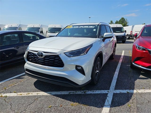 2022 Toyota Highlander XLE