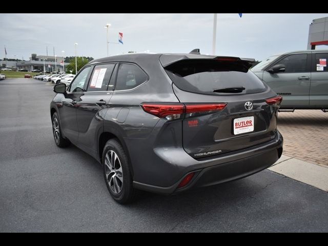 2022 Toyota Highlander XLE