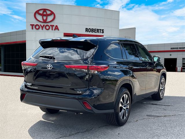 2022 Toyota Highlander XLE