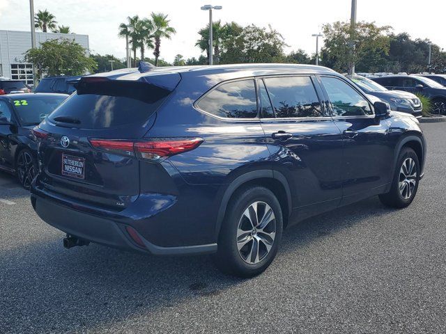 2022 Toyota Highlander XLE