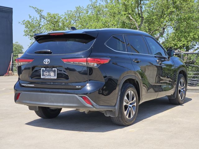 2022 Toyota Highlander XLE