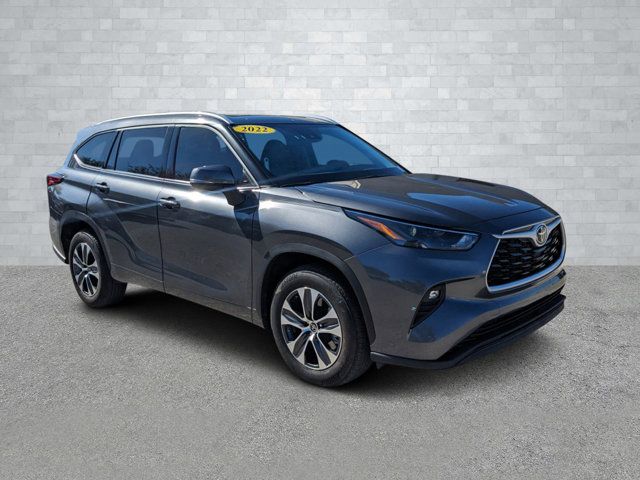 2022 Toyota Highlander XLE