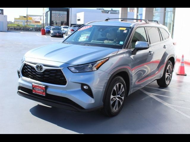 2022 Toyota Highlander XLE