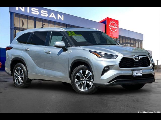 2022 Toyota Highlander XLE