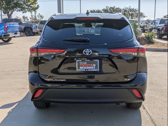 2022 Toyota Highlander XLE