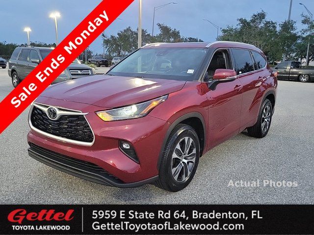 2022 Toyota Highlander XLE