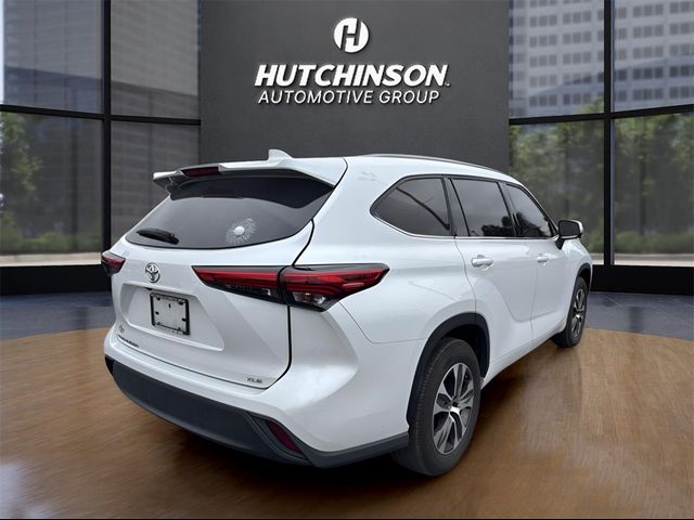 2022 Toyota Highlander XLE