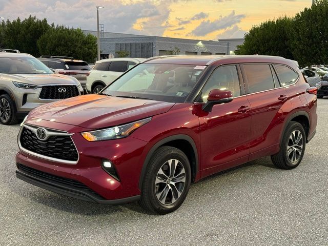 2022 Toyota Highlander XLE