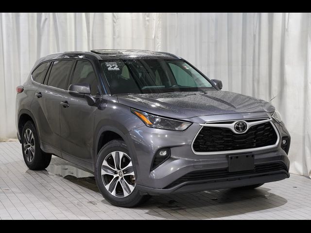 2022 Toyota Highlander XLE