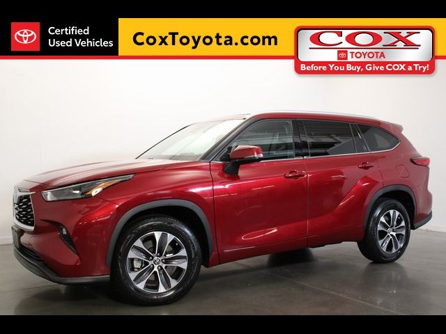 2022 Toyota Highlander XLE