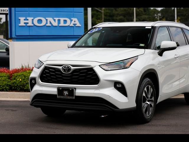 2022 Toyota Highlander XLE