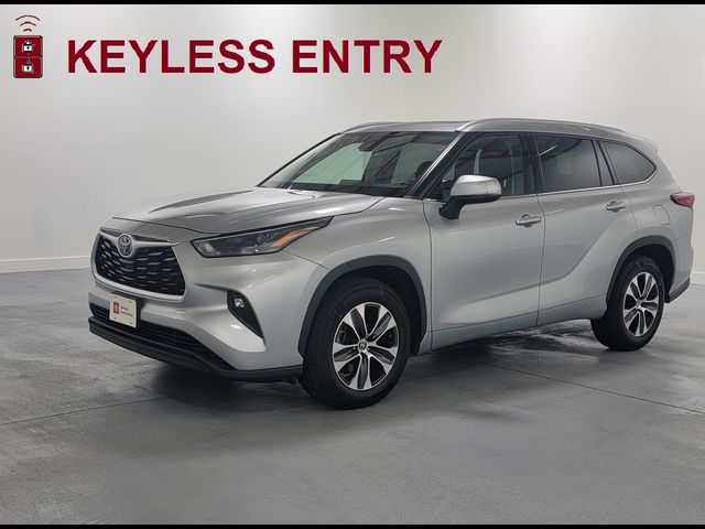 2022 Toyota Highlander XLE