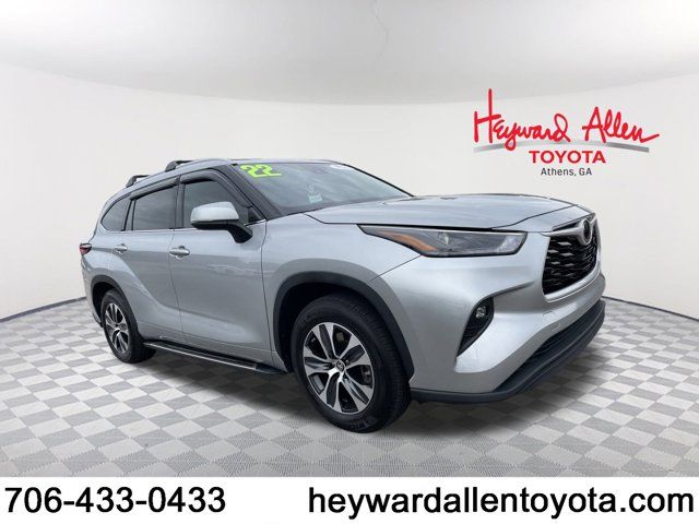 2022 Toyota Highlander XLE