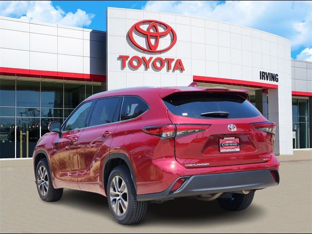 2022 Toyota Highlander XLE