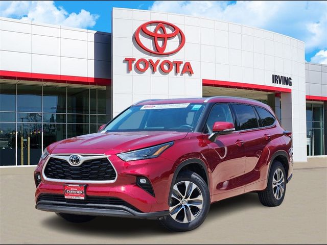 2022 Toyota Highlander XLE