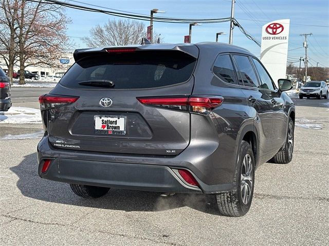 2022 Toyota Highlander XLE